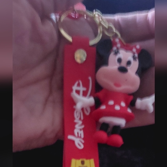 Disney Minnie Mouse Keychain - Picture 1 of 2